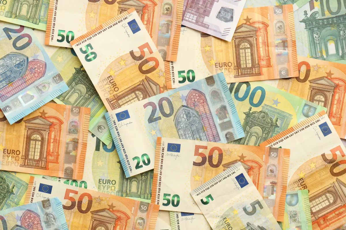 Geld wechseln in Hurghada: Euro, Karte oder ägyptische Pfund?