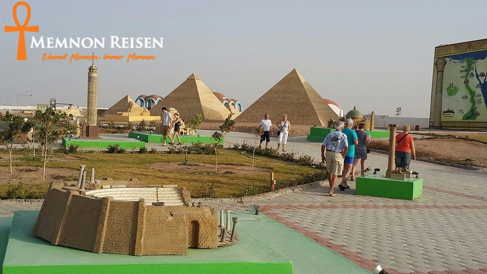 the-pyramids-at-mini Mini Egypt Park Hurghada : Preise, Eintritt und Transfer 2027